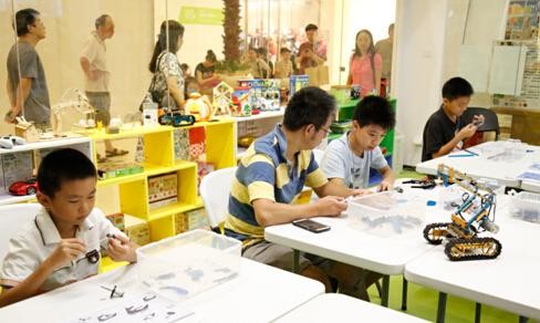 瓦力工厂机器人教育加盟费用